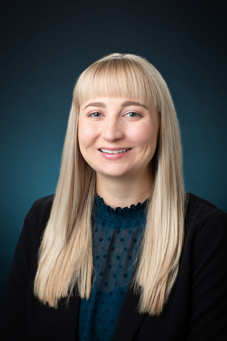 Dr. Sarah Vangaasbeek, MD