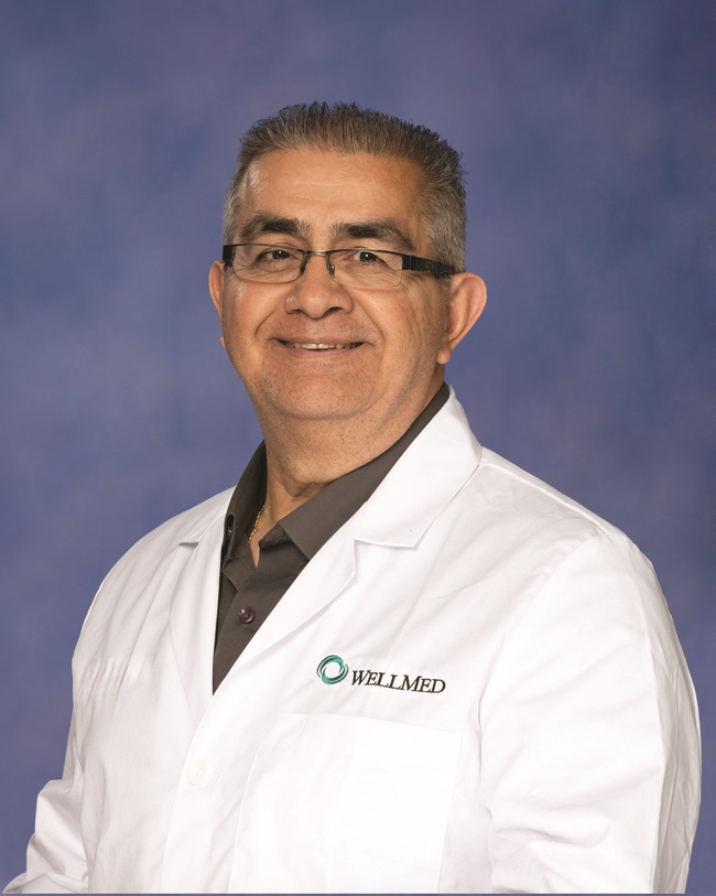 Dr. Estuardo Aroca, DO