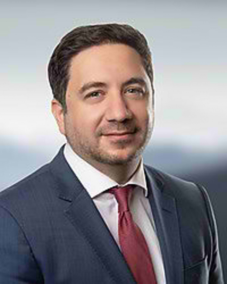 Dr. Peter Grunert, MD