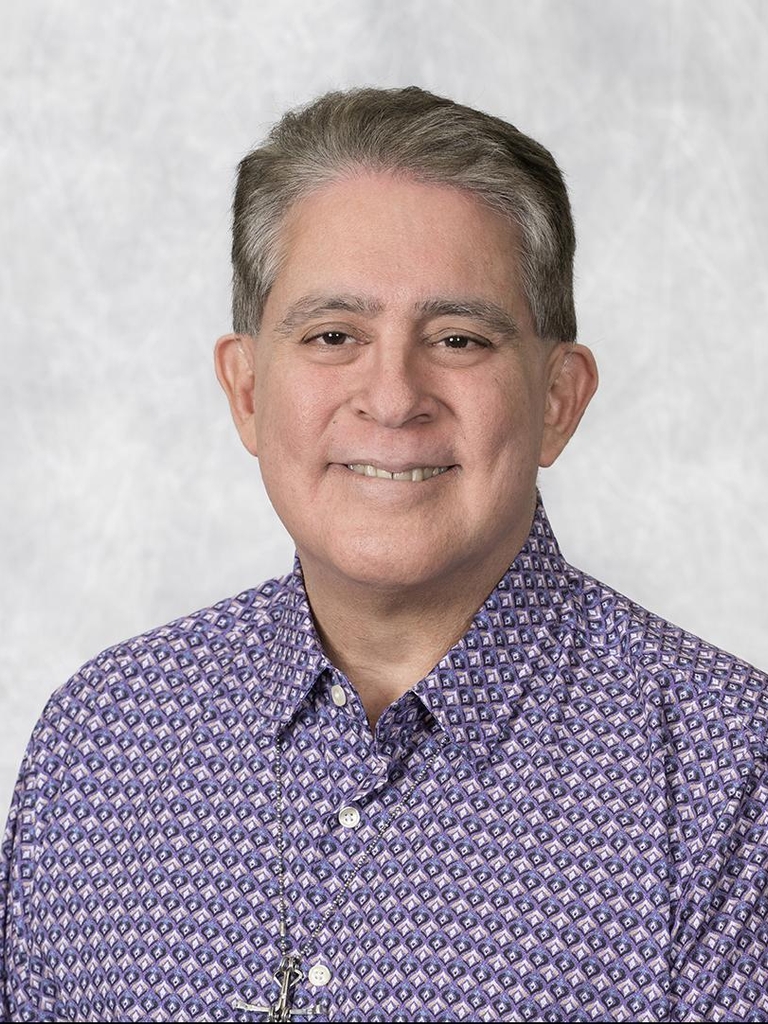 Dr. Daniel Manzanares, MD