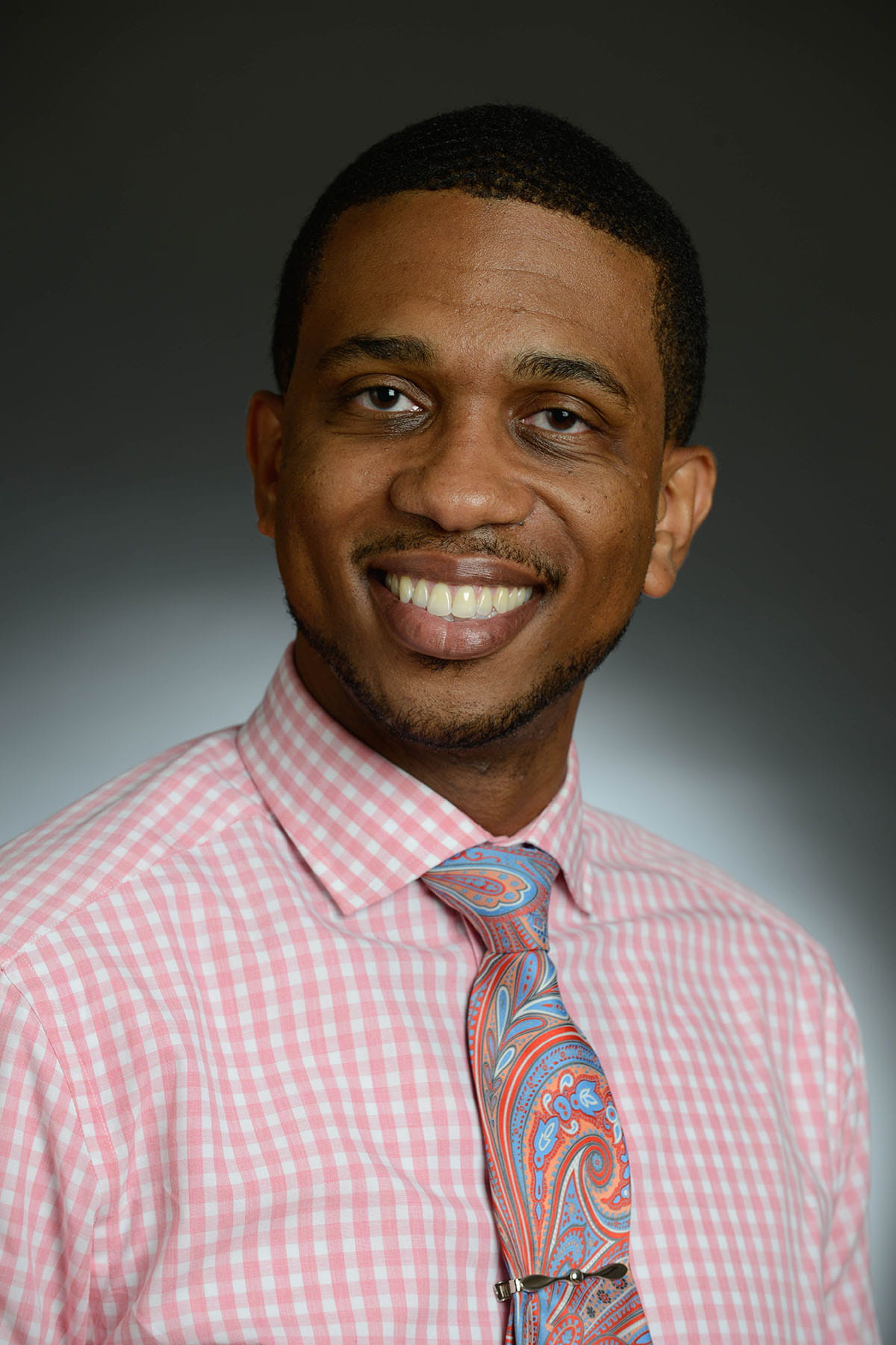 Dr. Emmanuel Chandler, MD