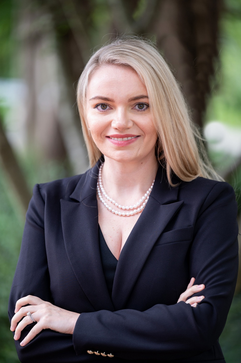 Dr. Olga Mazur, MD
