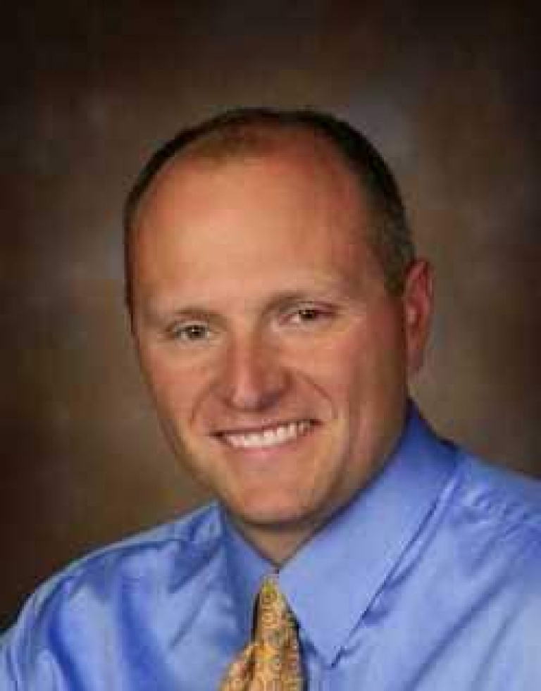 Dr. Robert Chalmers IV, MD