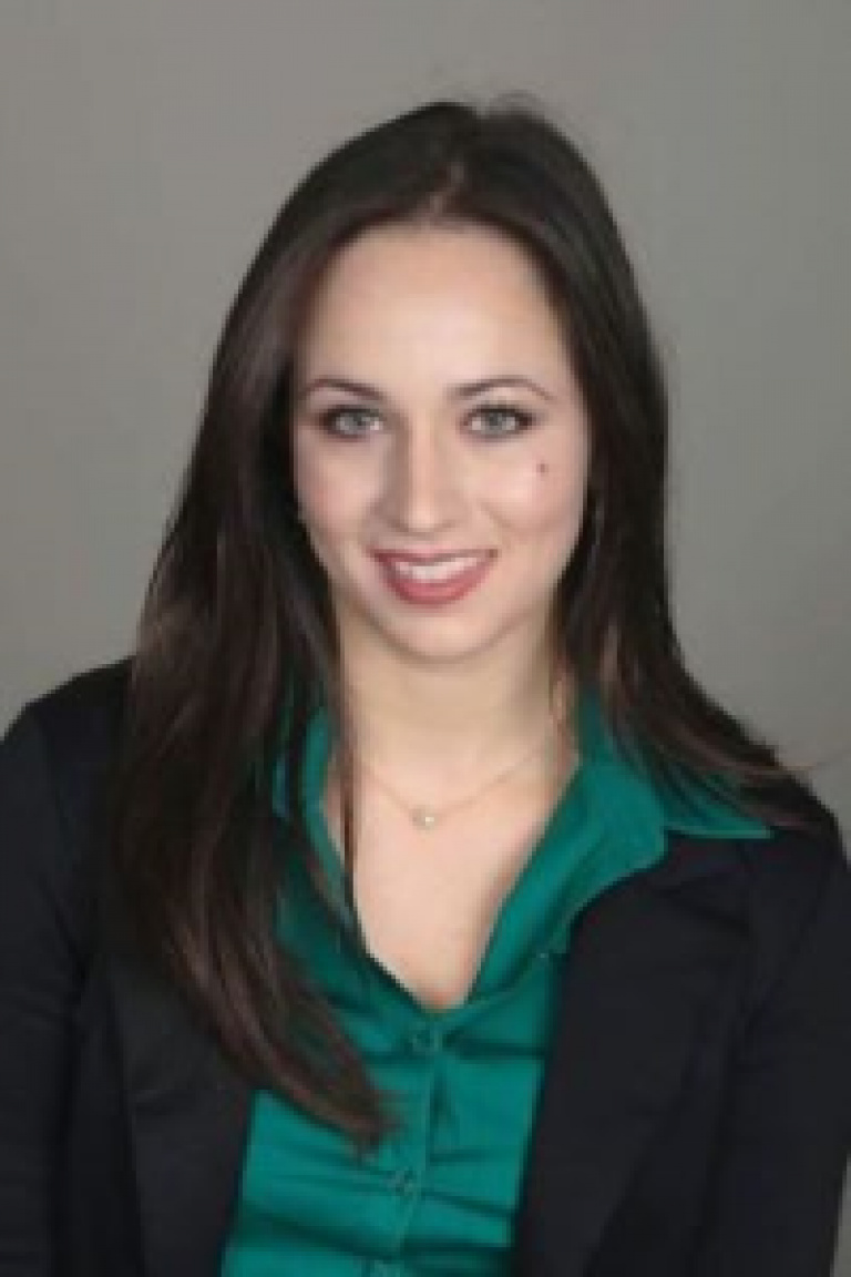 Dr. Lauren Saravis, MD