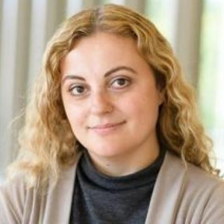 Dr. Alena Goldman, MD