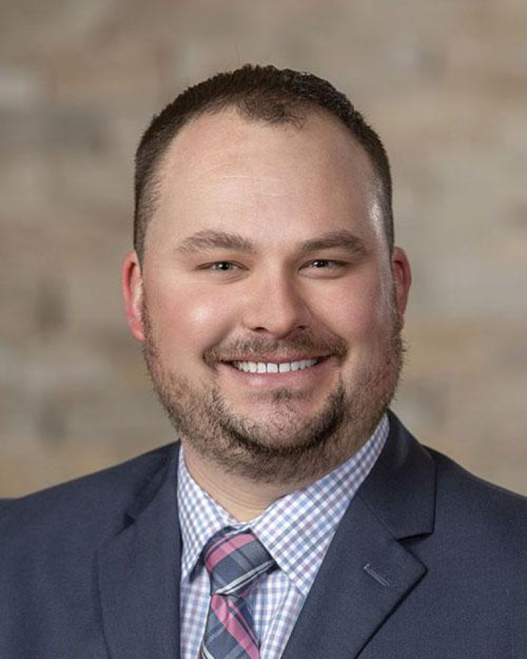 Dr. Kenneth Knowles II, MD