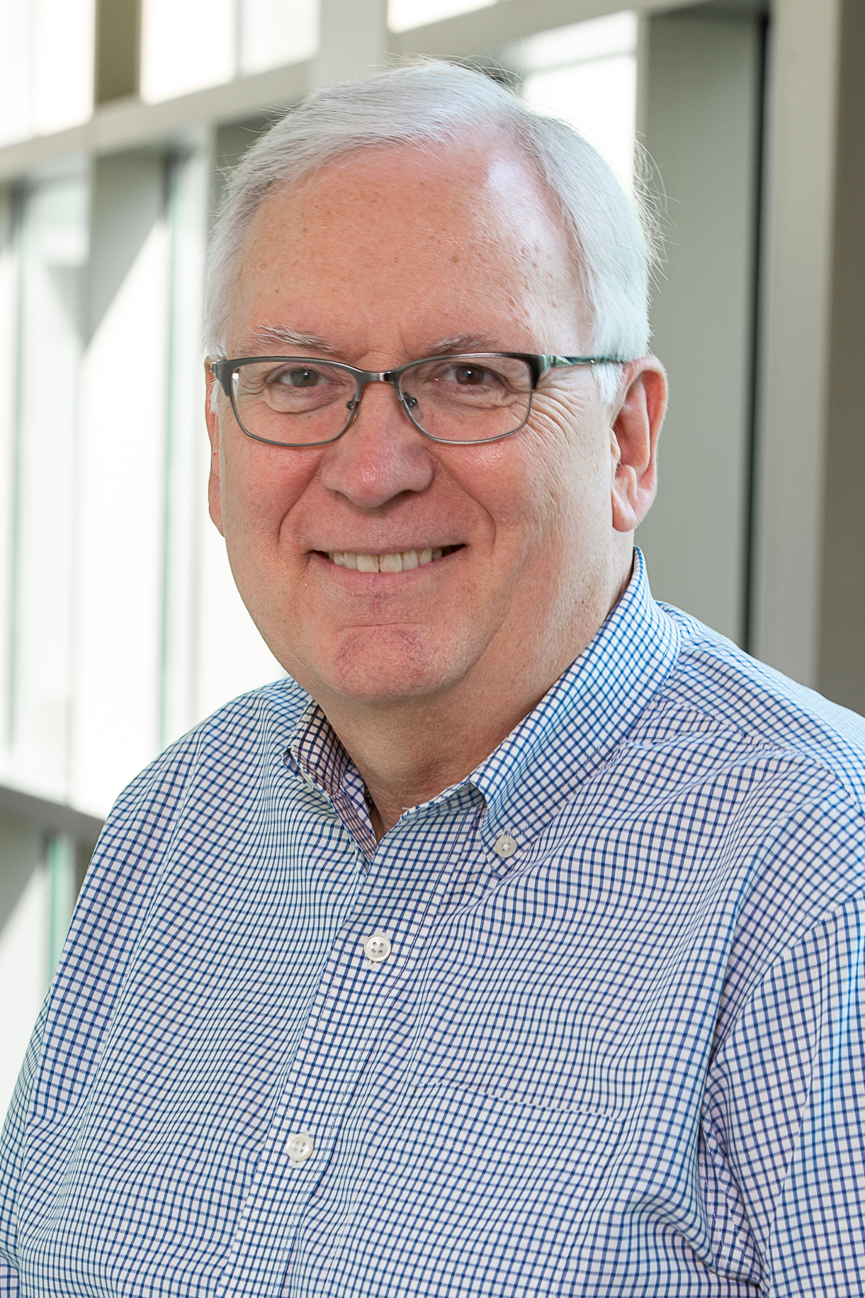 Dr. Ewell Roach, MD