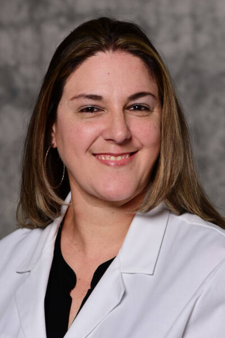Dr. Elizabeth Gil Ramirez, MD
