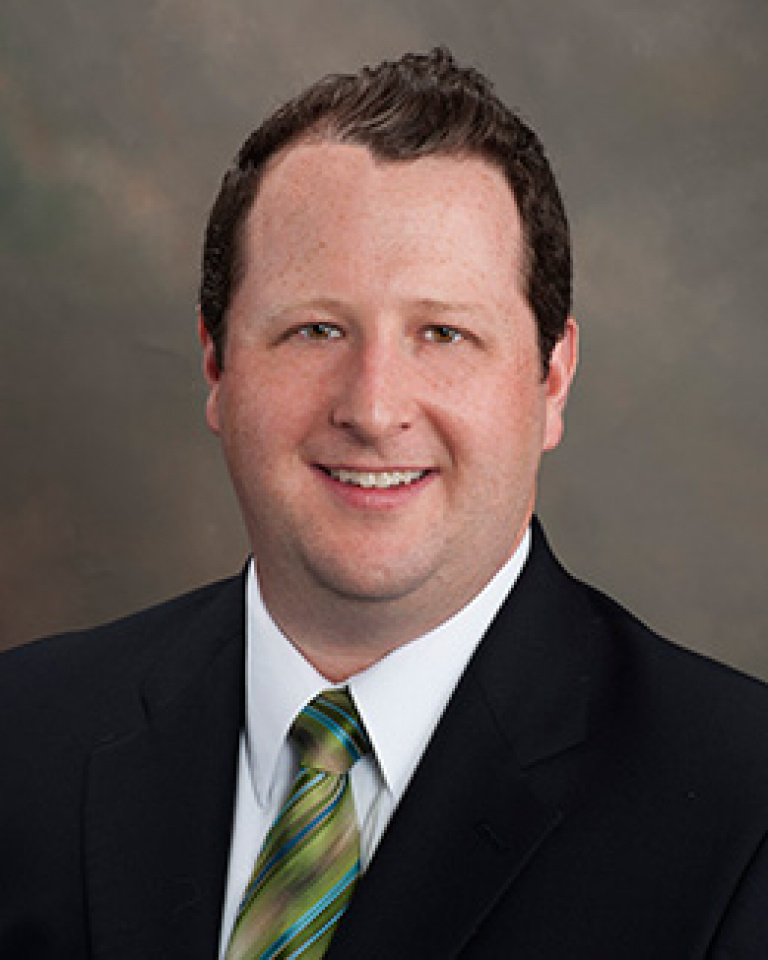 Dr. Daniel Shumpert, MD