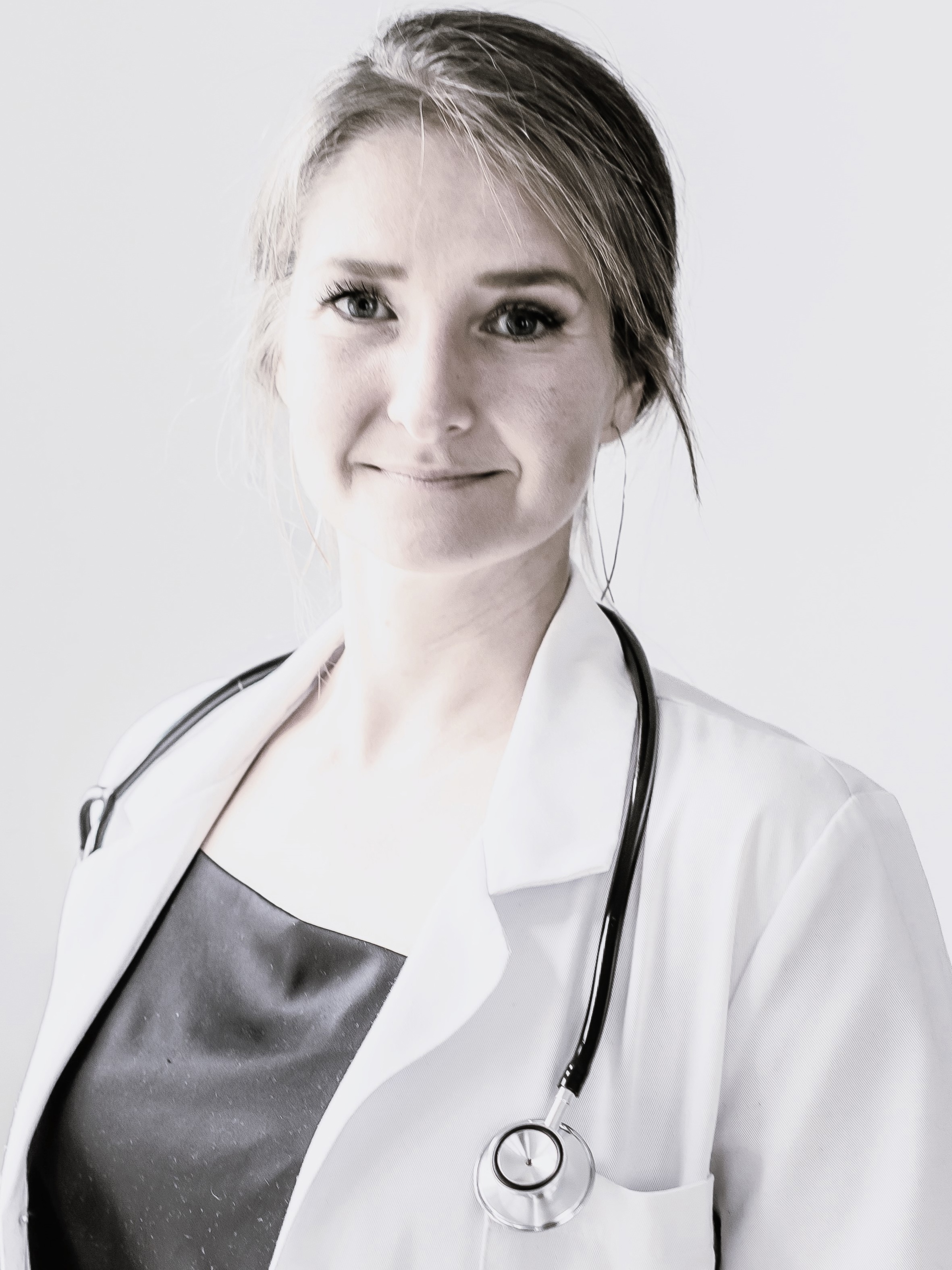 Dr. Maria Gussak, ND