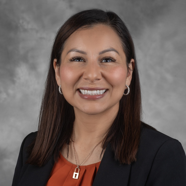 Brenda Olmos, FNP-C
