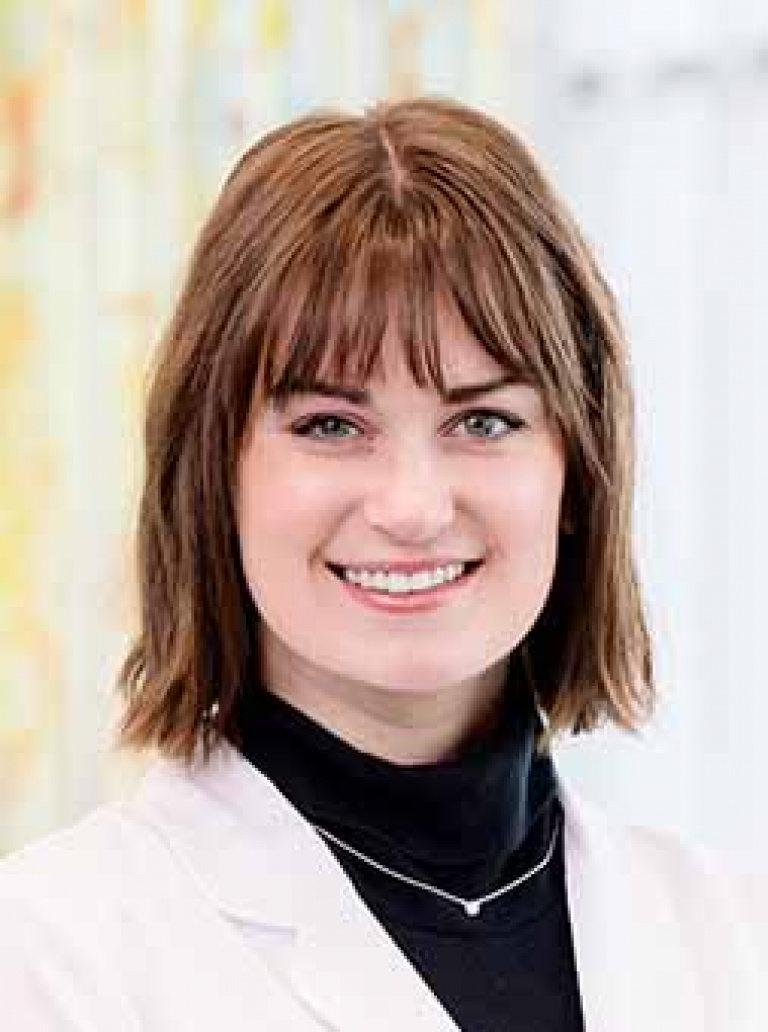 Dr. Lindsay Delong, MD