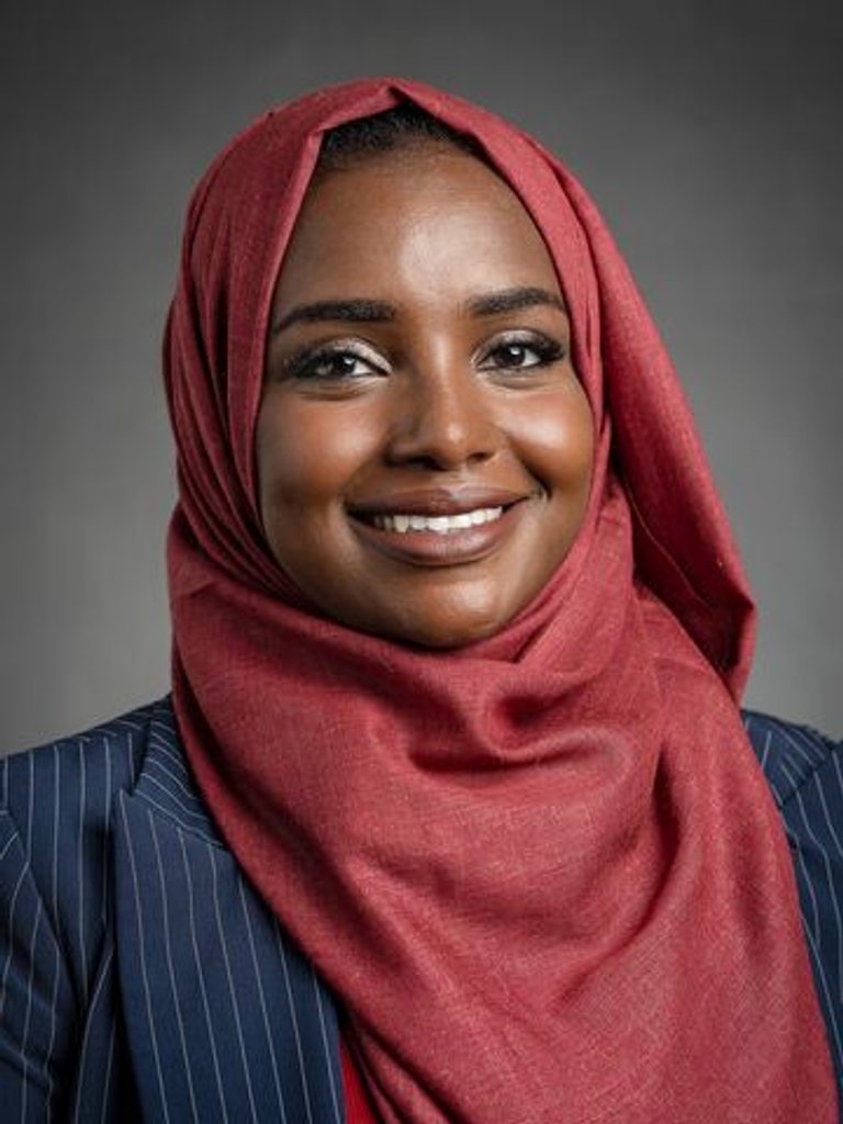 Dr. Nasro Isaq, MD, Dermatologist - Coon Rapids, MN | Sharecare