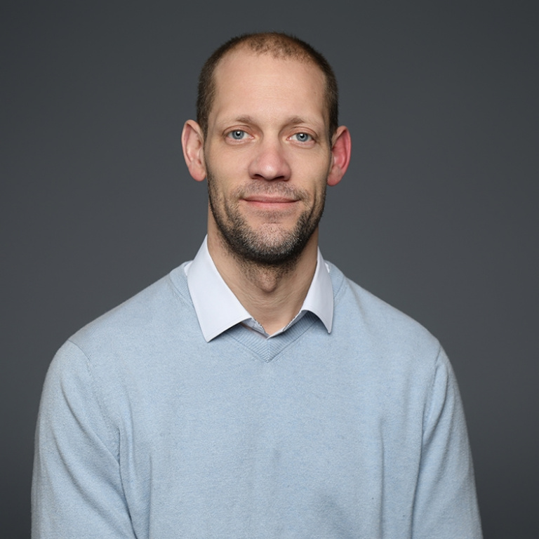 Dr. Robert Lindgren, MD