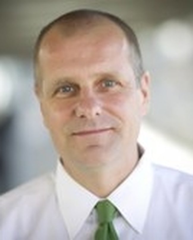 Dr. Stephan Moll, MD