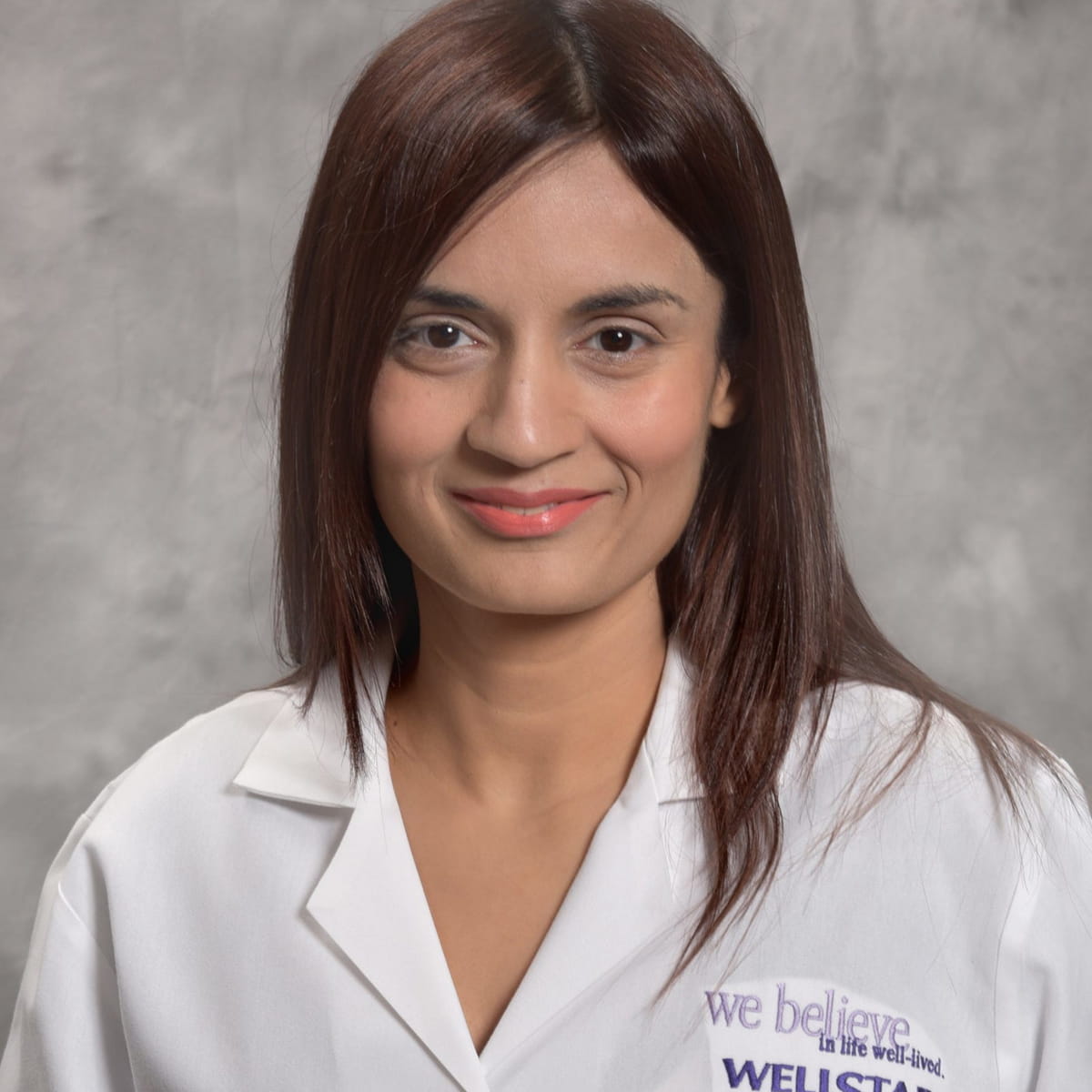 Dr. Sana Muneer, MD