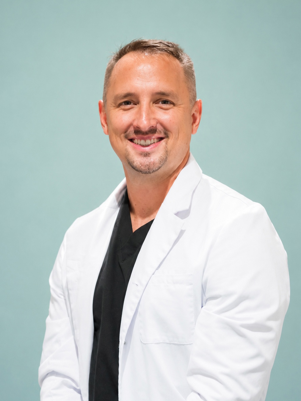 Dr. Benjamin Golik, DDS