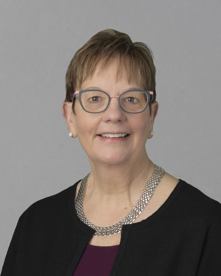 Dr. Lois Berscheid-Brunn, DDS