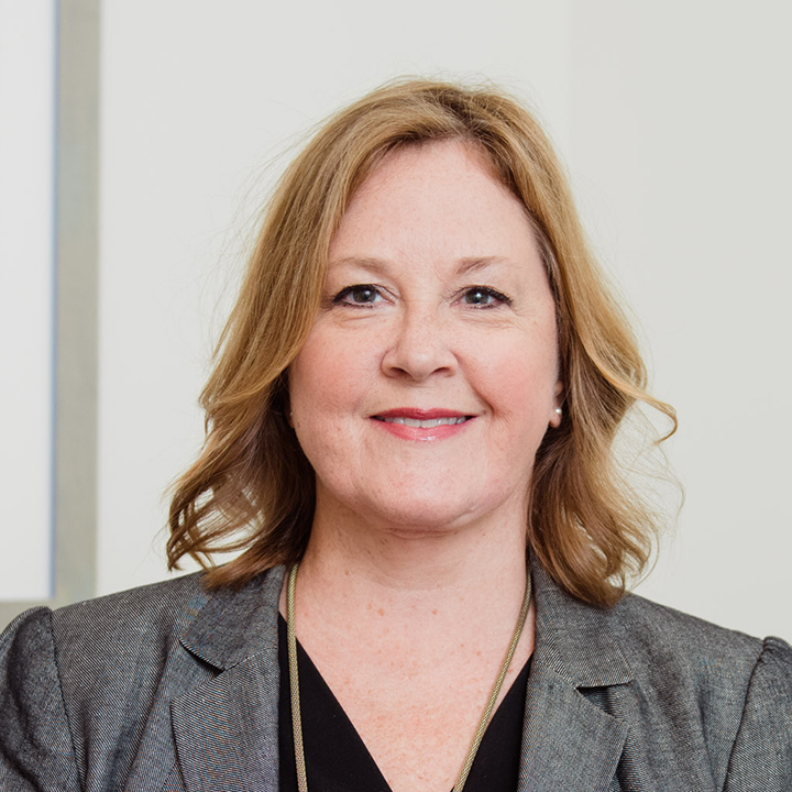 Dr. Lynelle Schneeberg, Psy.D