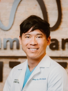 Dr. Kwang Cho, DDS