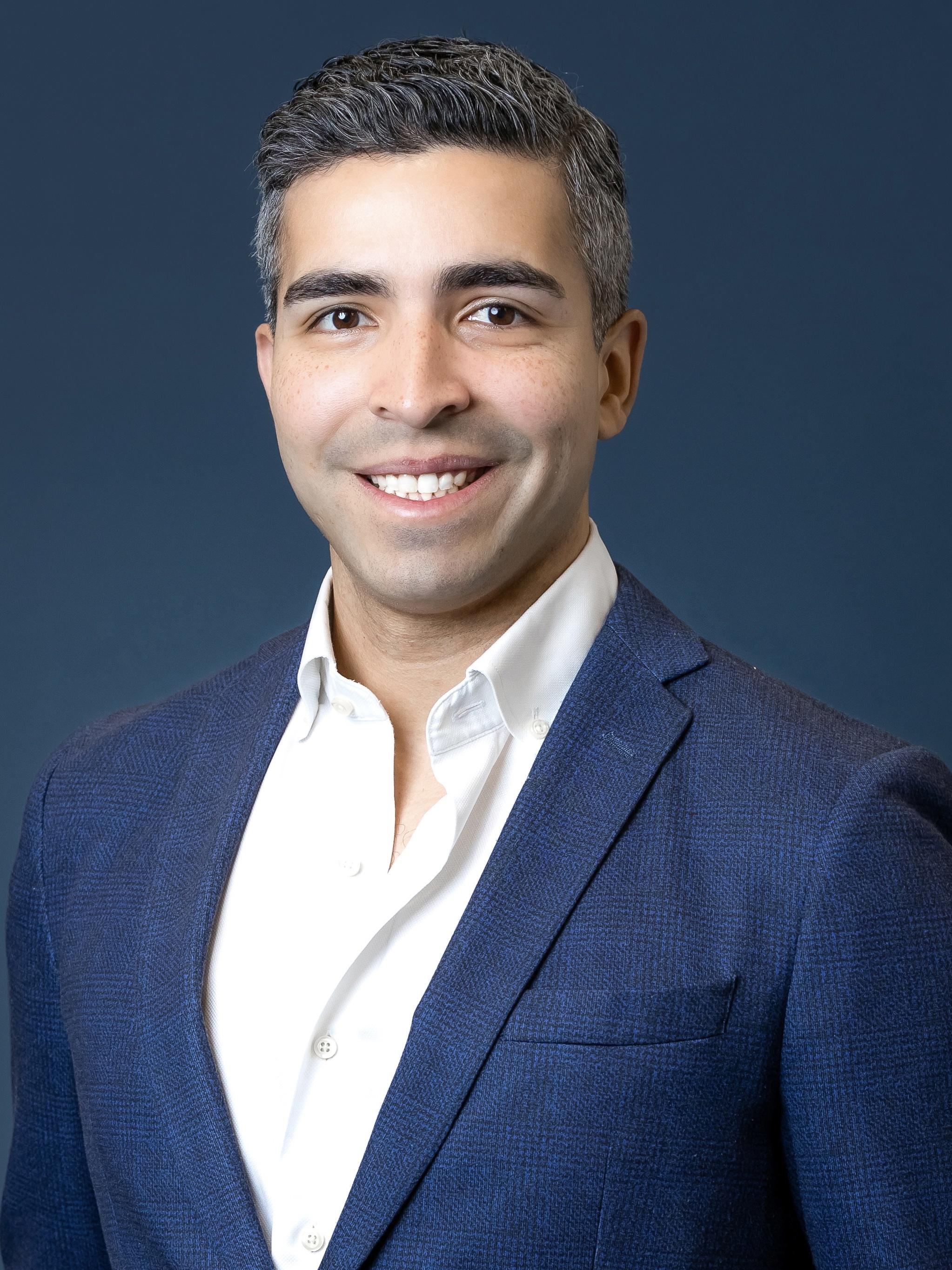 Dr. Julio Vega, MD