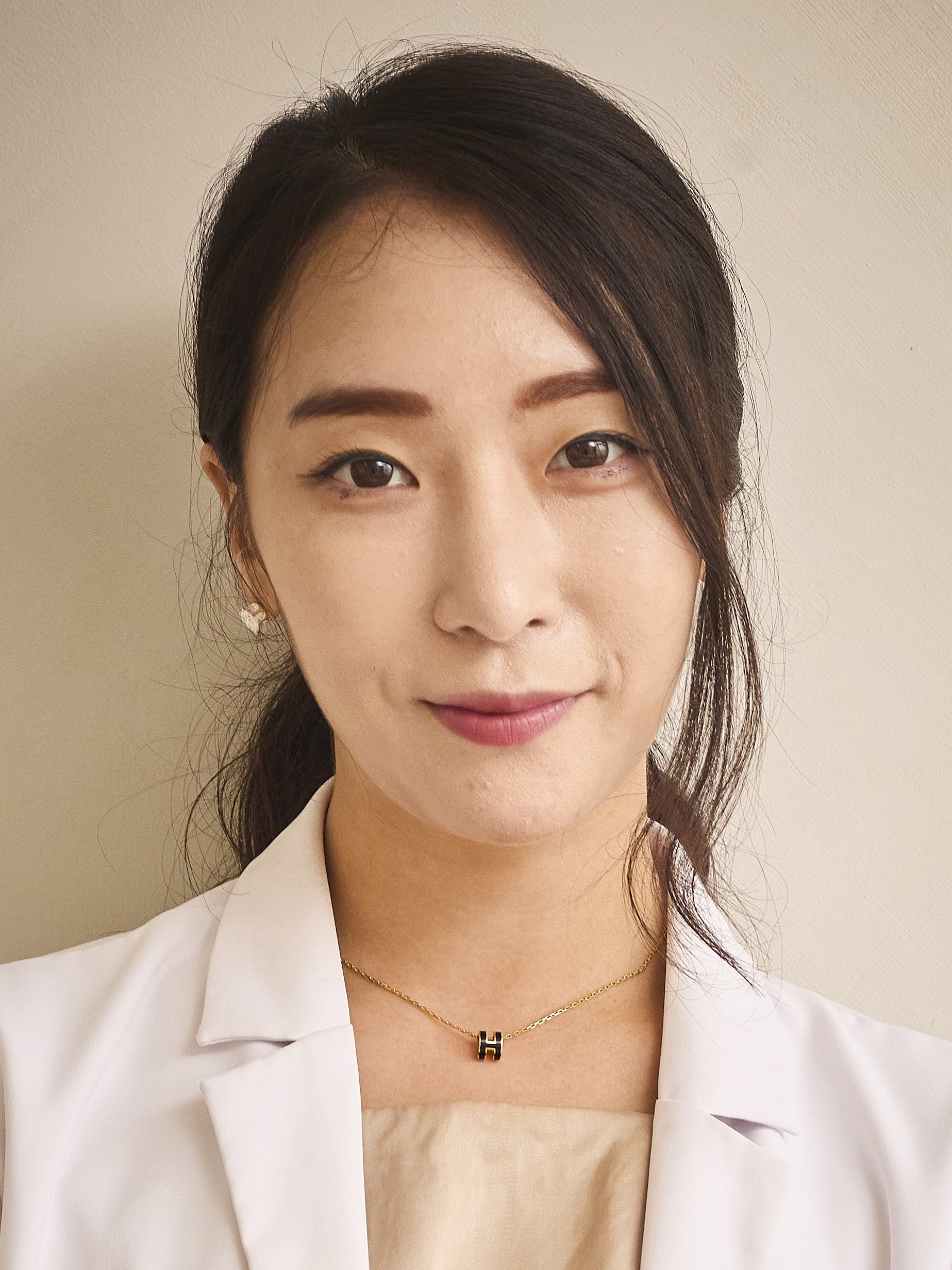 Dr. Joyce Suh, DMD