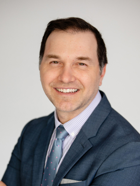 Dr. Julian Winocour, MD