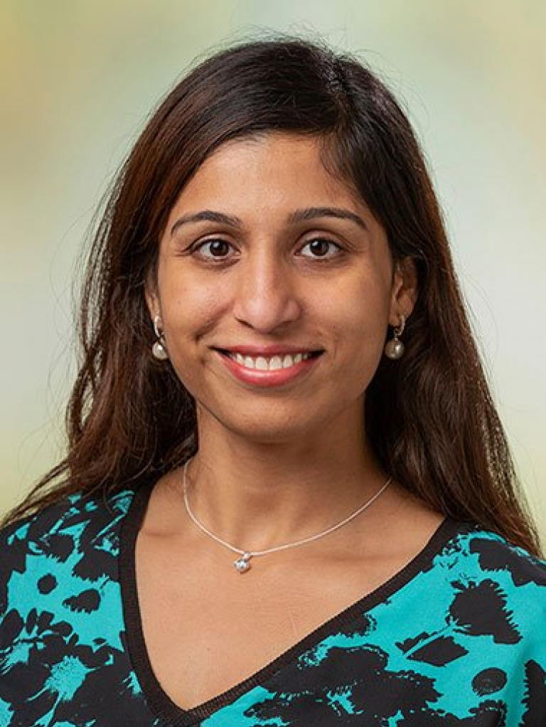 Dr. Saloni Agarwal, MD