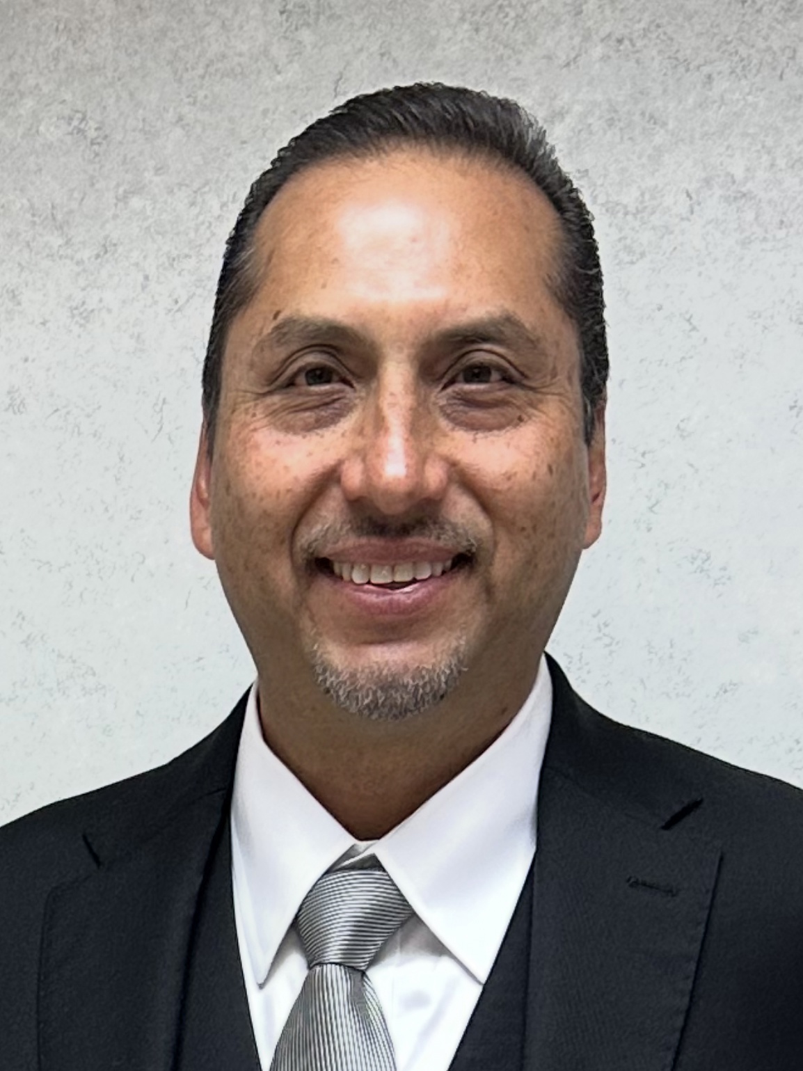 Dr. Luis Ramirez, MD