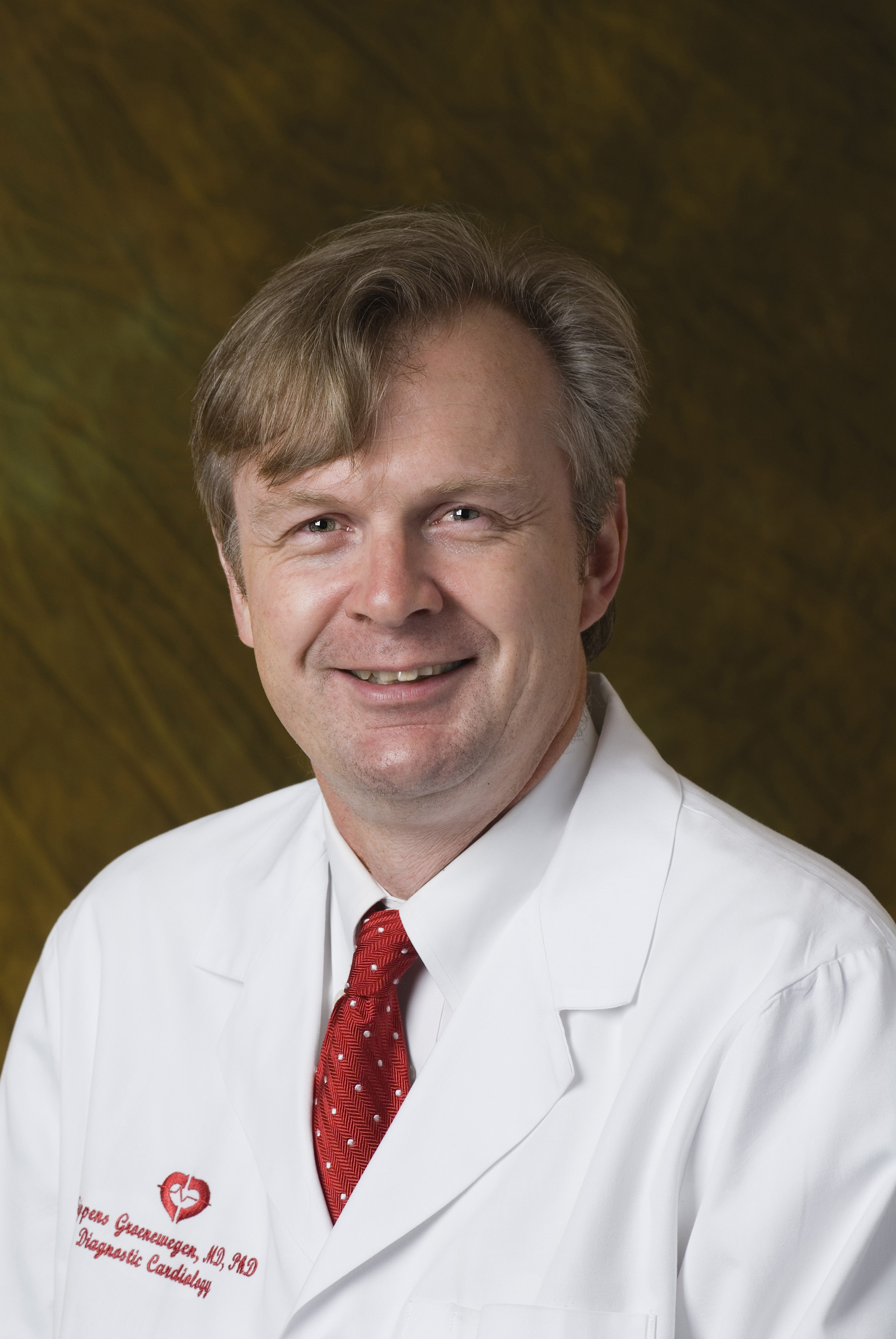 Dr. Arne Sippens, MD
