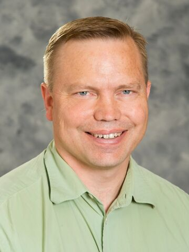 Dr. Travis Lockwood, MD