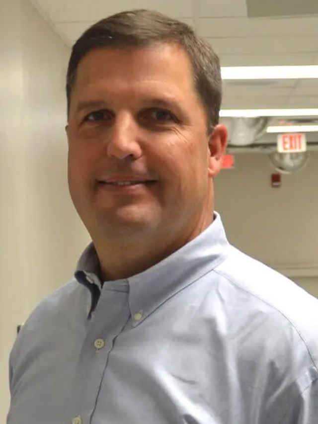 Dr. Eric Martin, MD