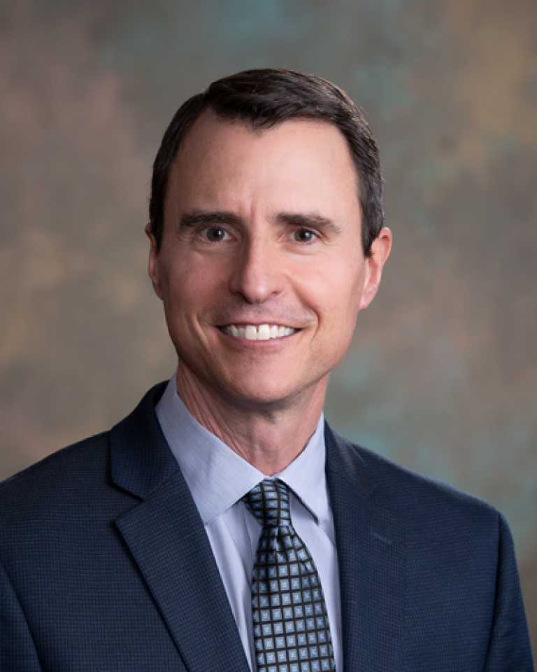 Dr. Stephen Holthaus, MD
