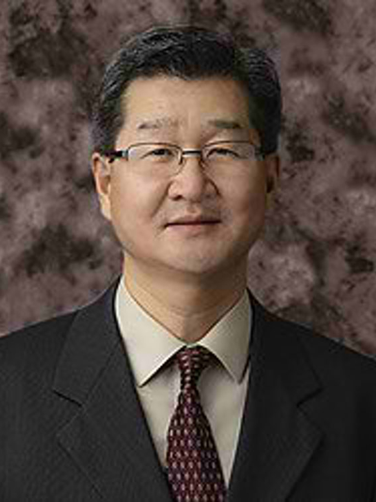 Dr. Henry Lee, MD