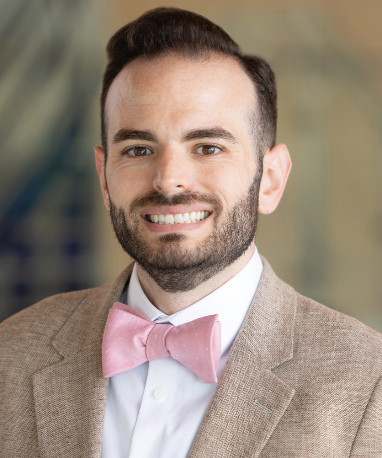 Dr. Daniel Kuhr, MD