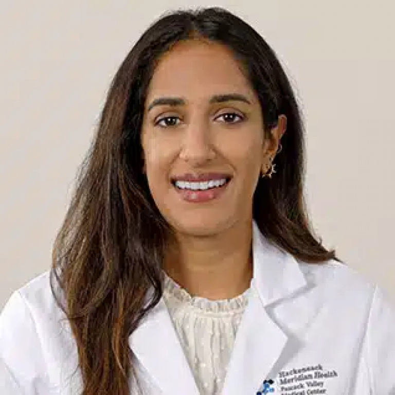 Dr. Ayushi Dixit, MD