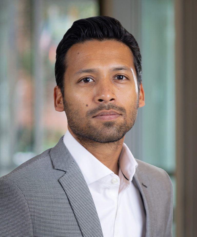 Dr. Roshan Thayalan, MD, Internist - Bronx, NY | Sharecare