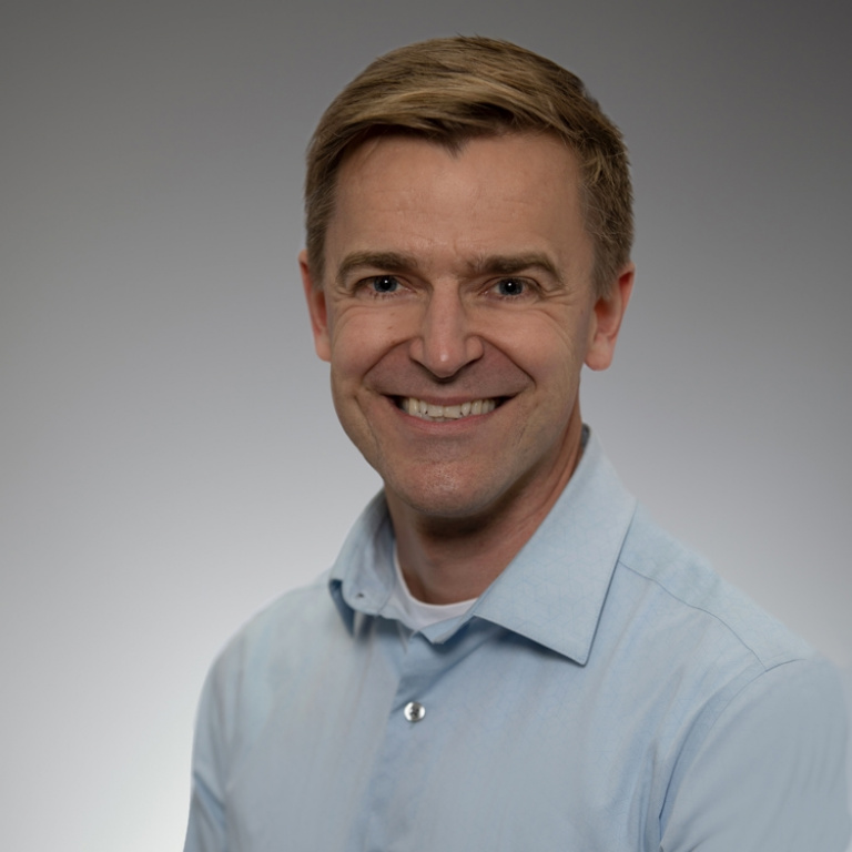 Dr. Thomas Larsen, MD