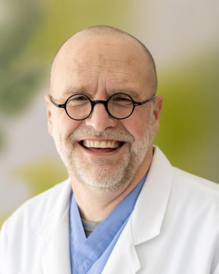 Dr. Daniel Nesselroade, MD