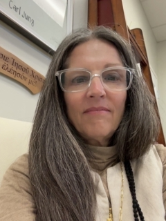 Angela Damianakis, LCSW