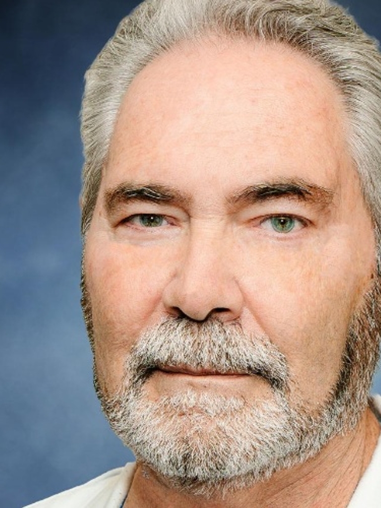 Dr. Robert Long, MD