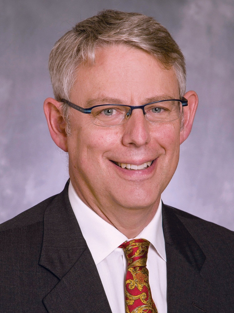 Dr. David Lynch-Salamon, MD