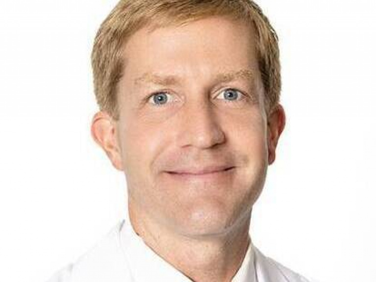 Dr. Peter Coombs, MD