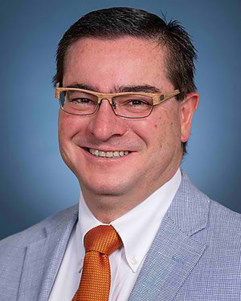 Dr. Alvaro Alonso Aparicio, MD